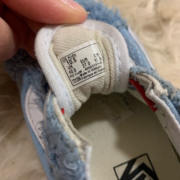 Vans Shearling Sneakers - Picture 5 of 6